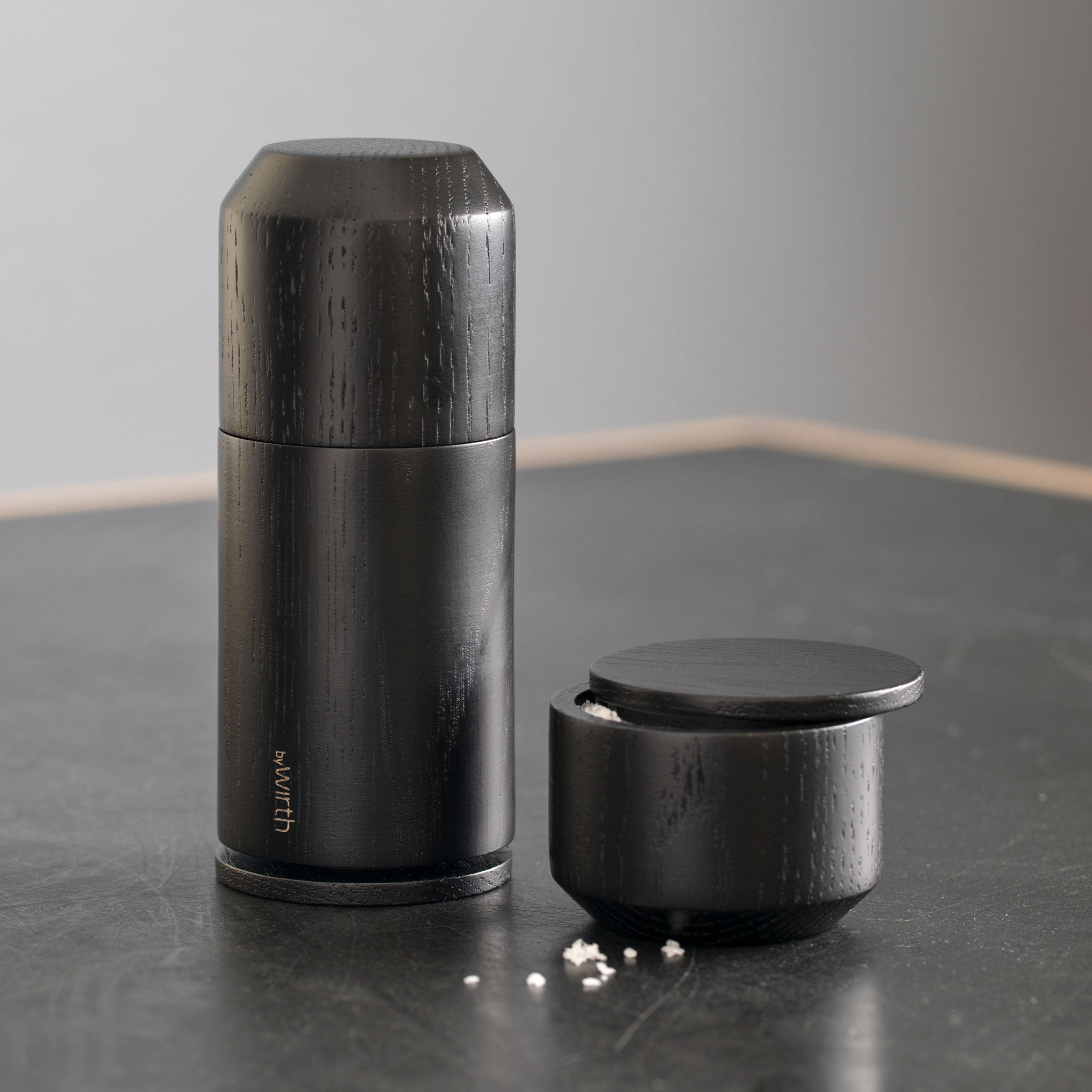 SALEIRO / FLOR DE SAL - SALT ME / BLACK